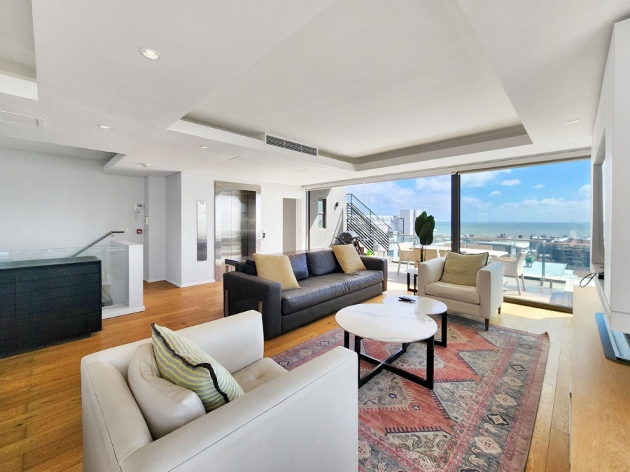To Let 4 Bedroom Property for Rent in Sea Point Western Cape